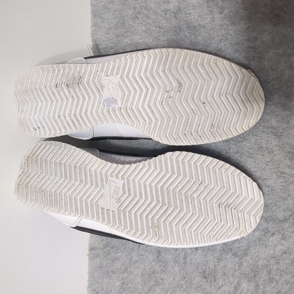 Nike Cortez Black White Trainer Youth size 5 women size 6.5 - Picture 6 of 11